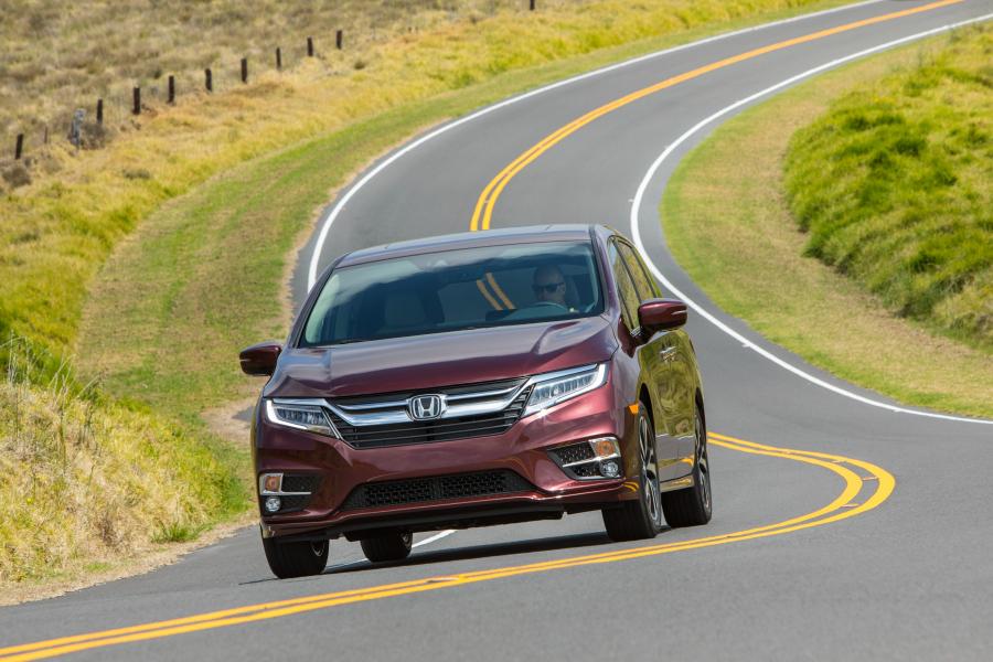  Honda Odyssey 2017 года  (фото 8 из 160)